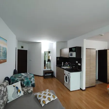Прекрасен Апартамент С Изглед Към Морето Сарафово 1 Burgas Exterior photo