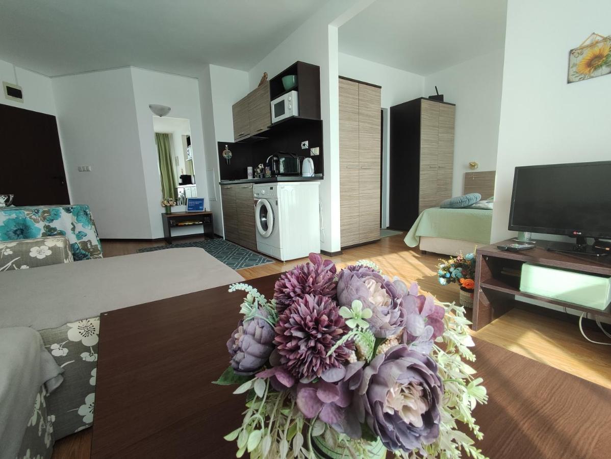 прекрасен с изглед към морето сарафово 1 Apartment Burgas